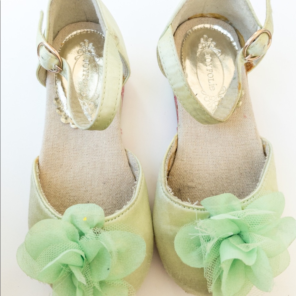 Joyfolie size 8/9 Mint Green Shoes
